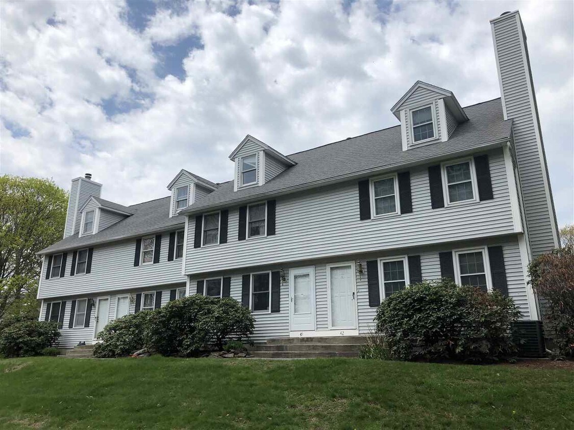 40 Ramsgate Ridge Dr, Nashua, NH 03063 Condo for Rent in Nashua, NH