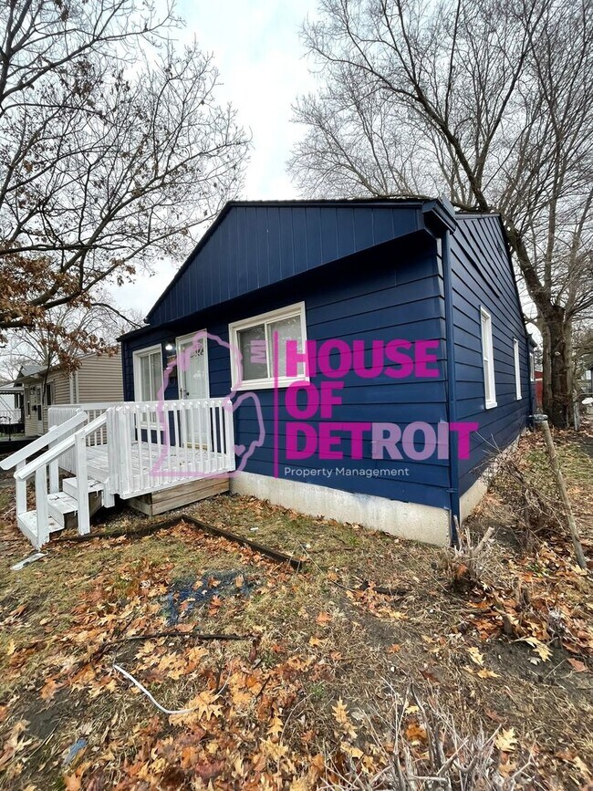 Building Photo - 3 BEDROOM | 1 BATH | FREE PRE SCREEN