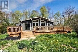 Building Photo - 30 Brooks Ln