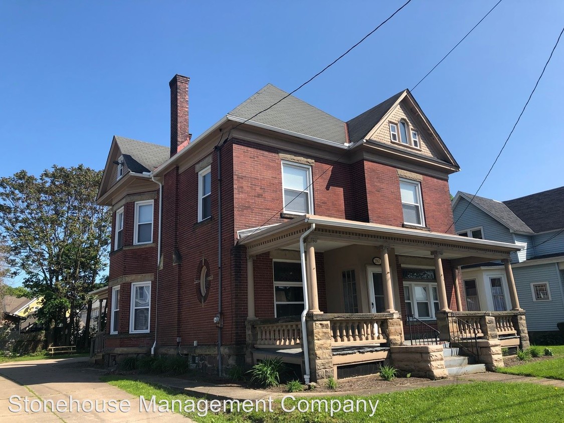 Primary Photo - 2967 Peach St