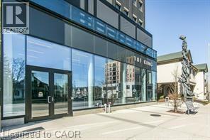 Photo du bâtiment - 181 King St S