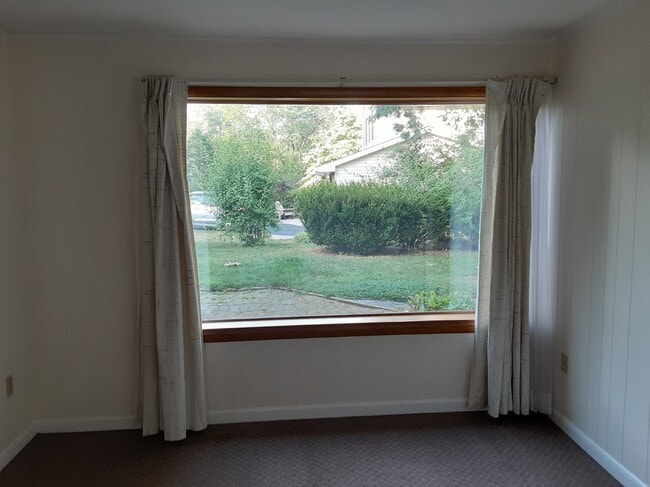 Picture Window in Living Room - 104 E Clearview Ave