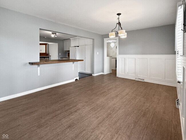 Foto del edificio - 5325 W Smith Valley Rd