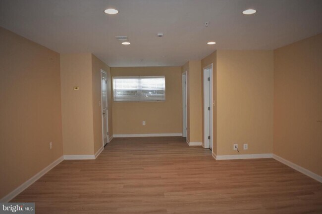 Foto del edificio - 550 Kirkcaldy Way