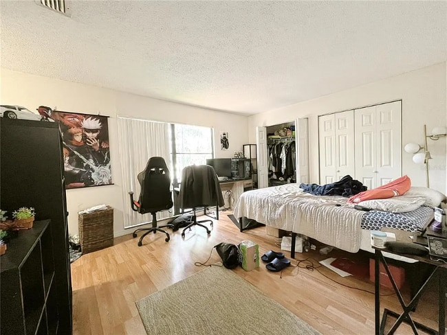 Foto del edificio - 2811 SW Archer Rd