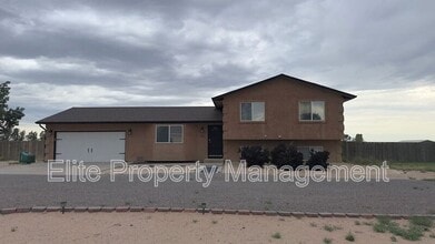 Building Photo - 1150 S Los Charros Dr