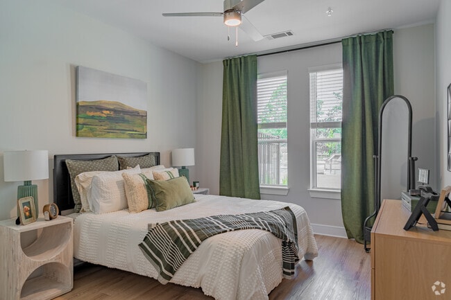 2 habitaciones, 2 baños - 1116 pies cuadrados - Dormitorio secundario - The Lofts at Knightdale Station