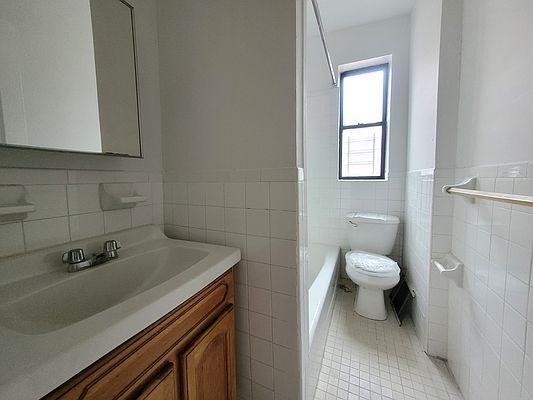 Building Photo - 1 bedroom in BRONX NY 10457