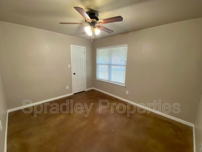 Foto del edificio - 1209 N Blair St