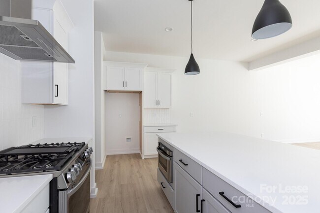 Foto del edificio - 505 Bowman Rd