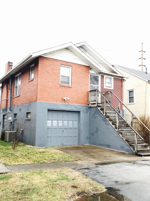 Primary Photo - 2317 7th Ave
