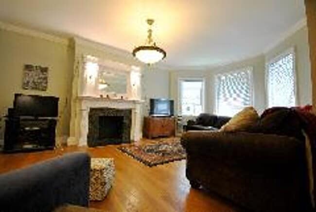Photo - Renovated Brookline 3 Bed/2 Bath Duplex in Washington Square on Addington Rd.  Sept 1st, NO FEE Apartment