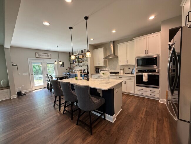 Foto del edificio - 424 Canvasback Ln