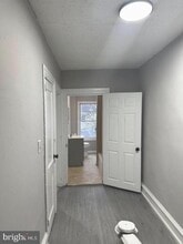 Building Photo - 102 Spring St