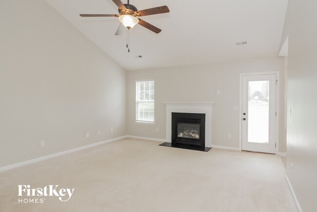 Building Photo - 109 Egerton Dr