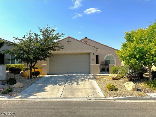Building Photo - 2763 Lochleven Way