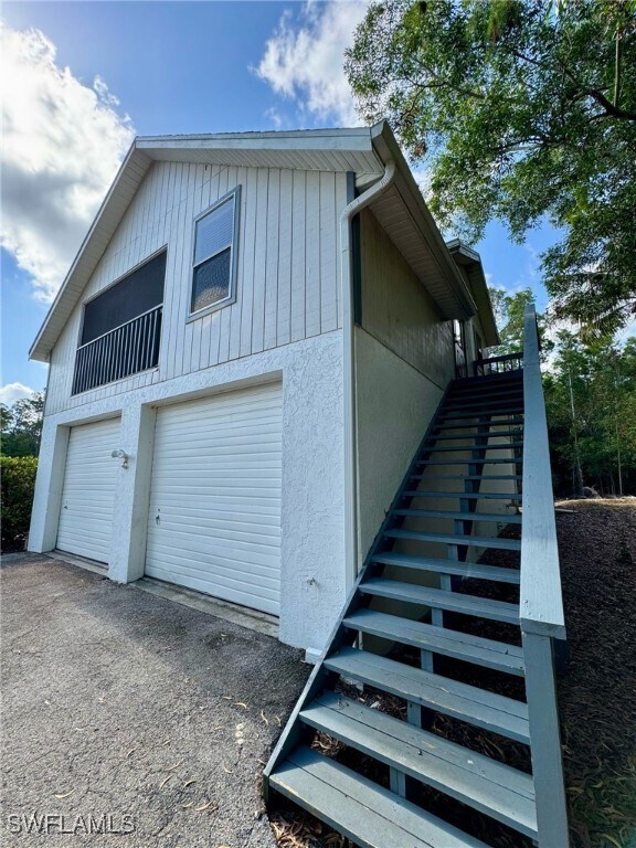 Foto del edificio - 6560 Sandalwood Ln