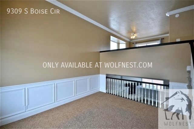 Building Photo - Stunning Sandy Home! No Security Deposit O...