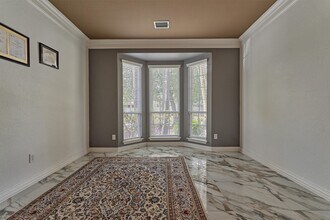 Building Photo - 18 Wyckham Cir