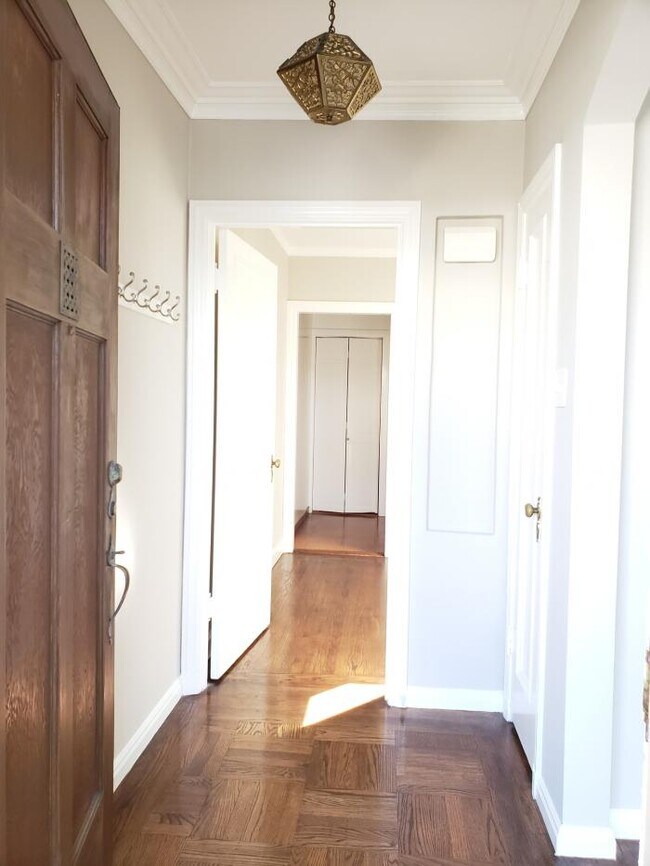 Building Photo - 2 bedroom in San Francisco CA 94127