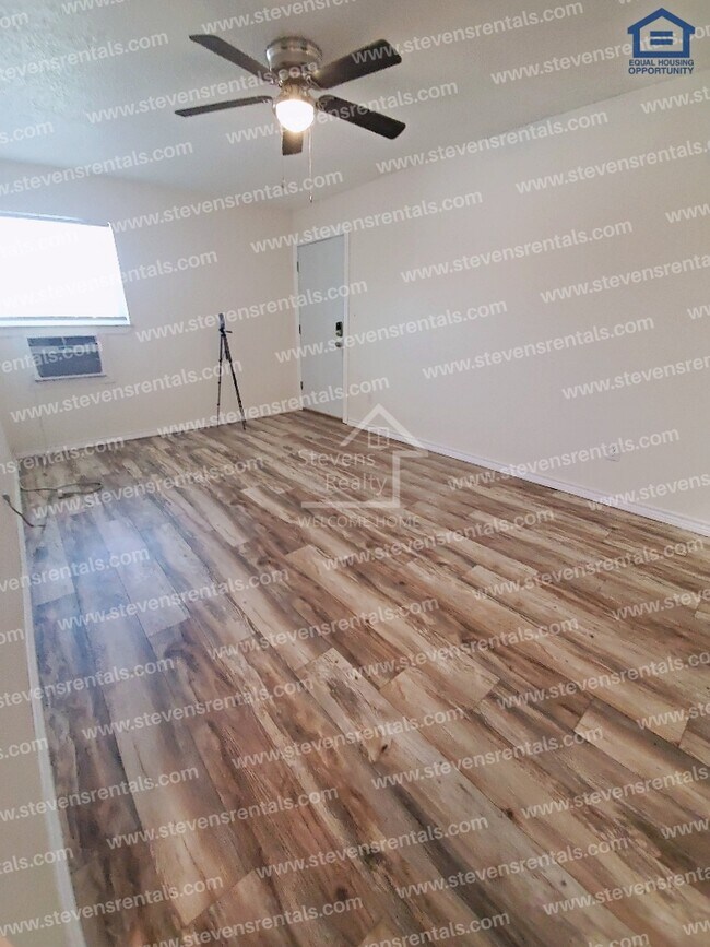 Foto del edificio - 2110 NW Lindy Ave