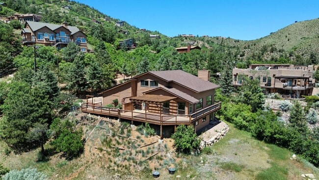 Building Photo - Crystal Park Gated Community stunning home...