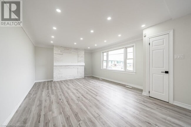 Building Photo - 426 McNeilly Rd