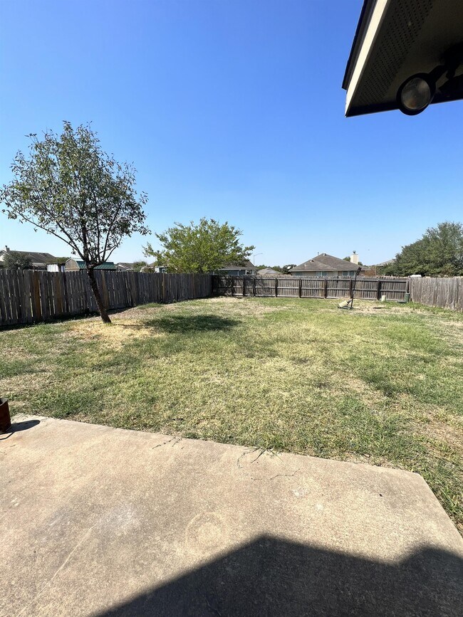 Building Photo - 3933 Tranquil Path Dr