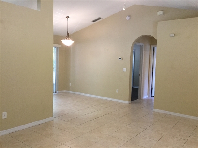 Foto del edificio - 832 Forestwood Dr