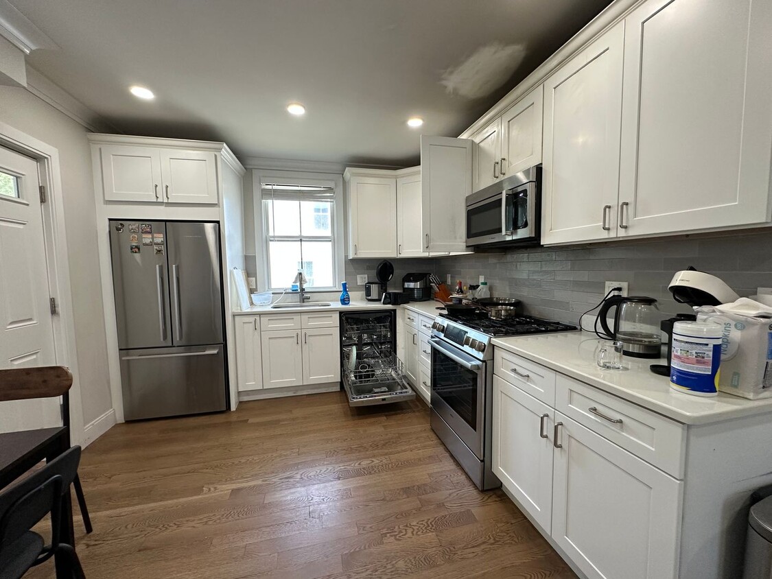 Brighton 4 bed 2 bath - Brighton 4 bed 2 bath