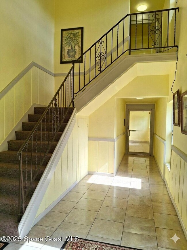 Foto del edificio - 220 Columbia Dr