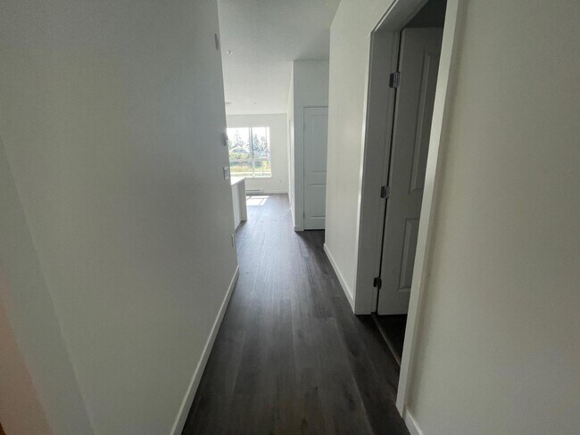 Photo du bâtiment - 16633-16624 24 Ave