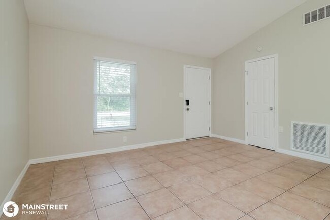 Building Photo - 1510 Bavon Dr