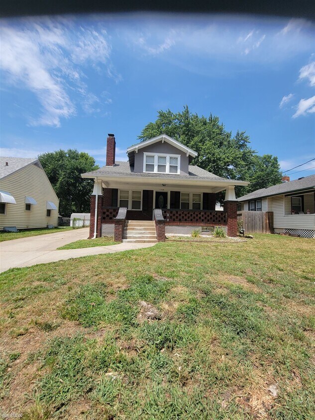 Primary Photo - 4 br, 2 bath House - 1308 West College Street