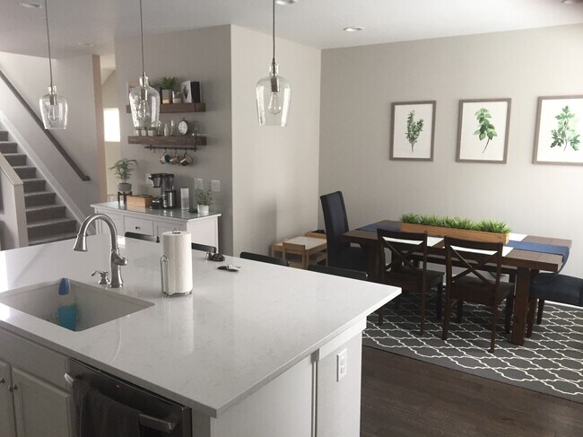 Foto del edificio - 538 E Hinsdale Ave
