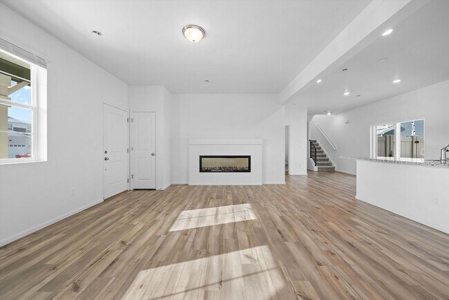 Building Photo - Available for Rent – 4 Bed | 2 Bath | Built 2024 | Green Valley Ranch