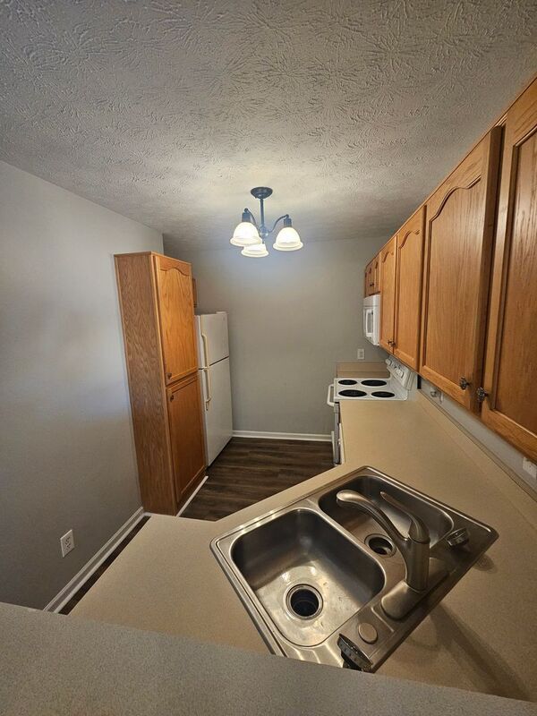 Building Photo - 3105 Penn Meade Way