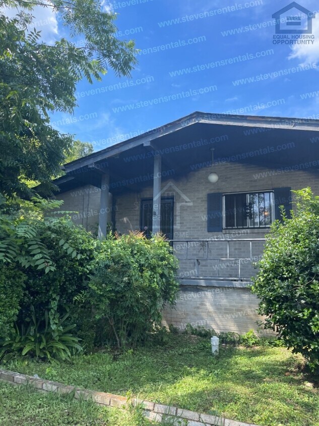Foto principal - 3615 Ridgeside Rd