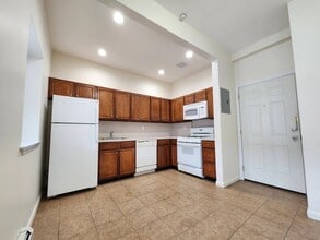 Building Photo - 364 Huntington Ave