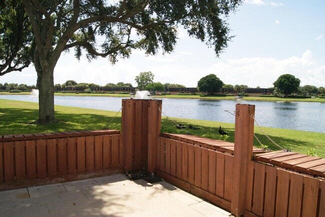 Building Photo - 219 Charter Way