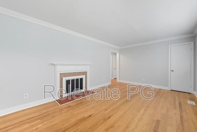 Foto del edificio - 8803 Weldon Dr