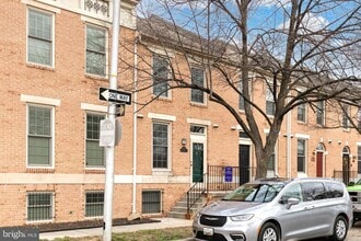 Building Photo - 2816 Elliott St