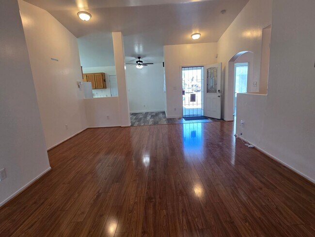 Foto del edificio - 1305 Quartz Hill Rd