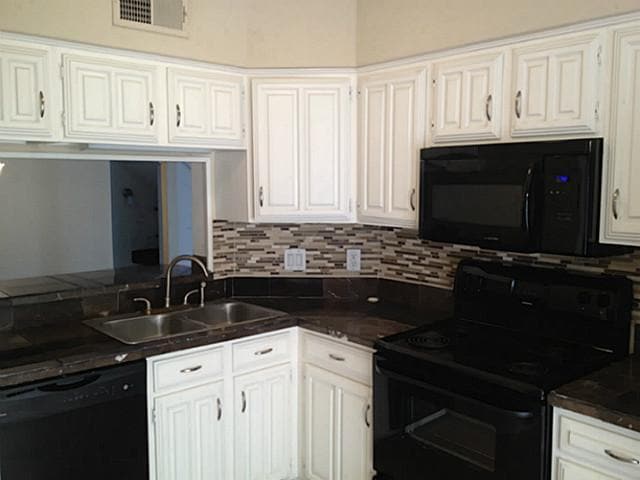 Building Photo - 777 Custer Rd