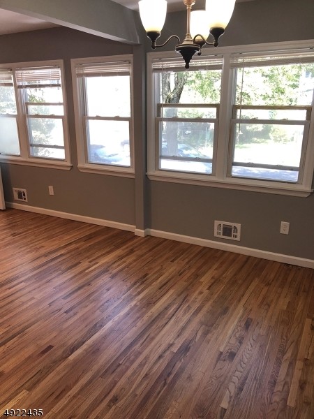 Building Photo - 18 Cooper Dr