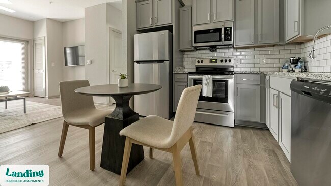 Foto del edificio - 7116 Finn Hall Ave