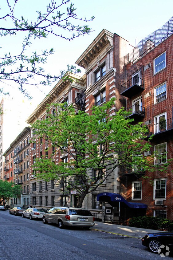 Building Photo - 317 W 83rd St