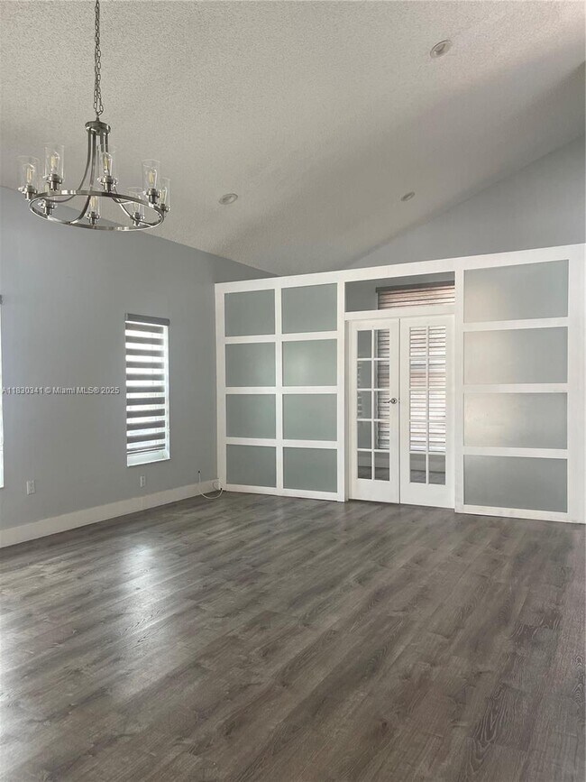 Building Photo - 11123 SW 156th Ct