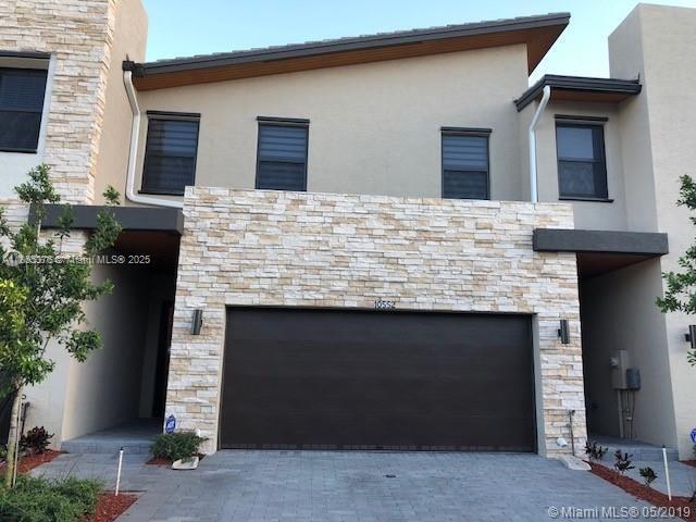 Foto principal - 10552 NW 78th Terrace