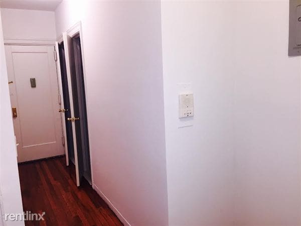 Building Photo - 237 W 233rd St